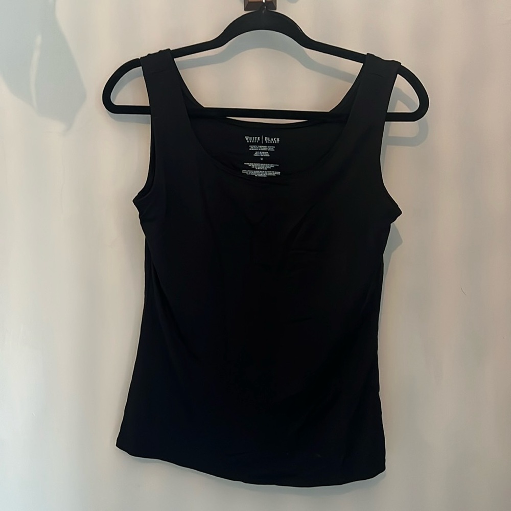 White House Black Market Scoopneck Tank M